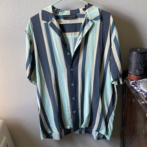 Stripped short sleeve button down